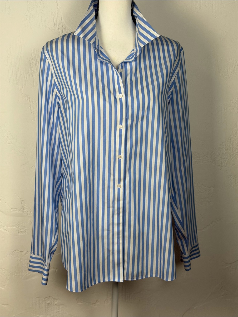 Lands' End Blue and White Striped Oversized No Iron Button Down Classic Shirt Sm